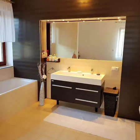 Luxury Private House Next To Senec, Close To Bratislava Affittacamere